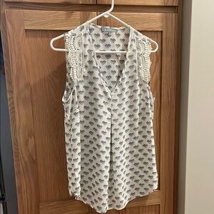 White Heart Print Sleeveless Top